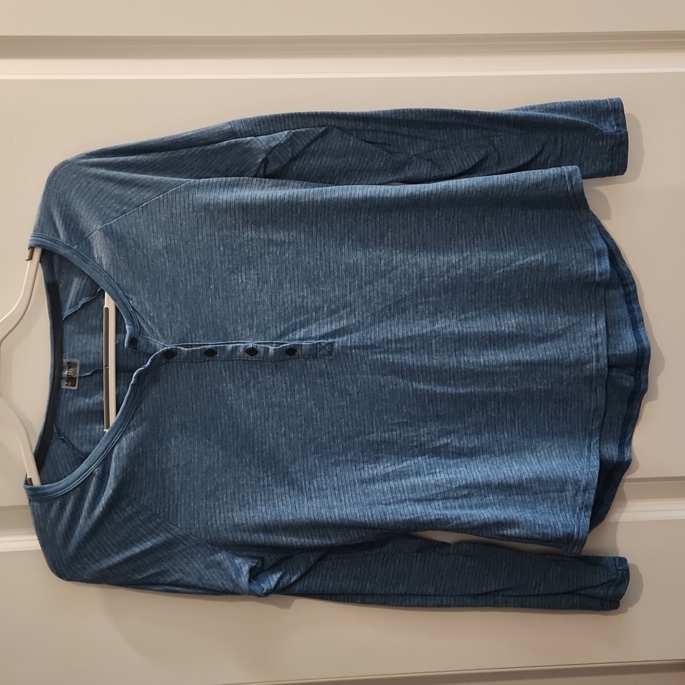 Marmot long sleeve 5 button henley